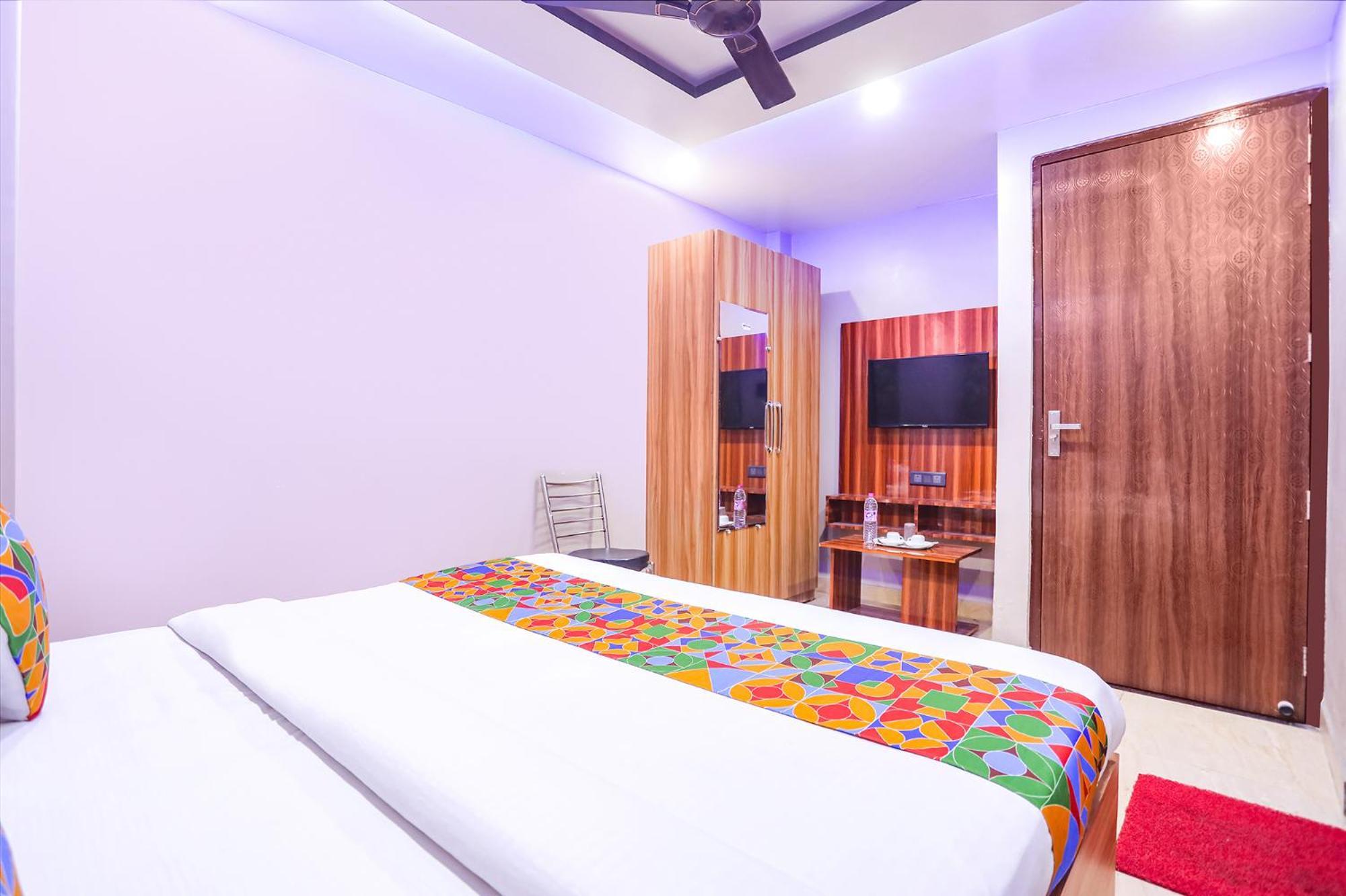 Fabhotel The Palacio カーンプル エクステリア 写真