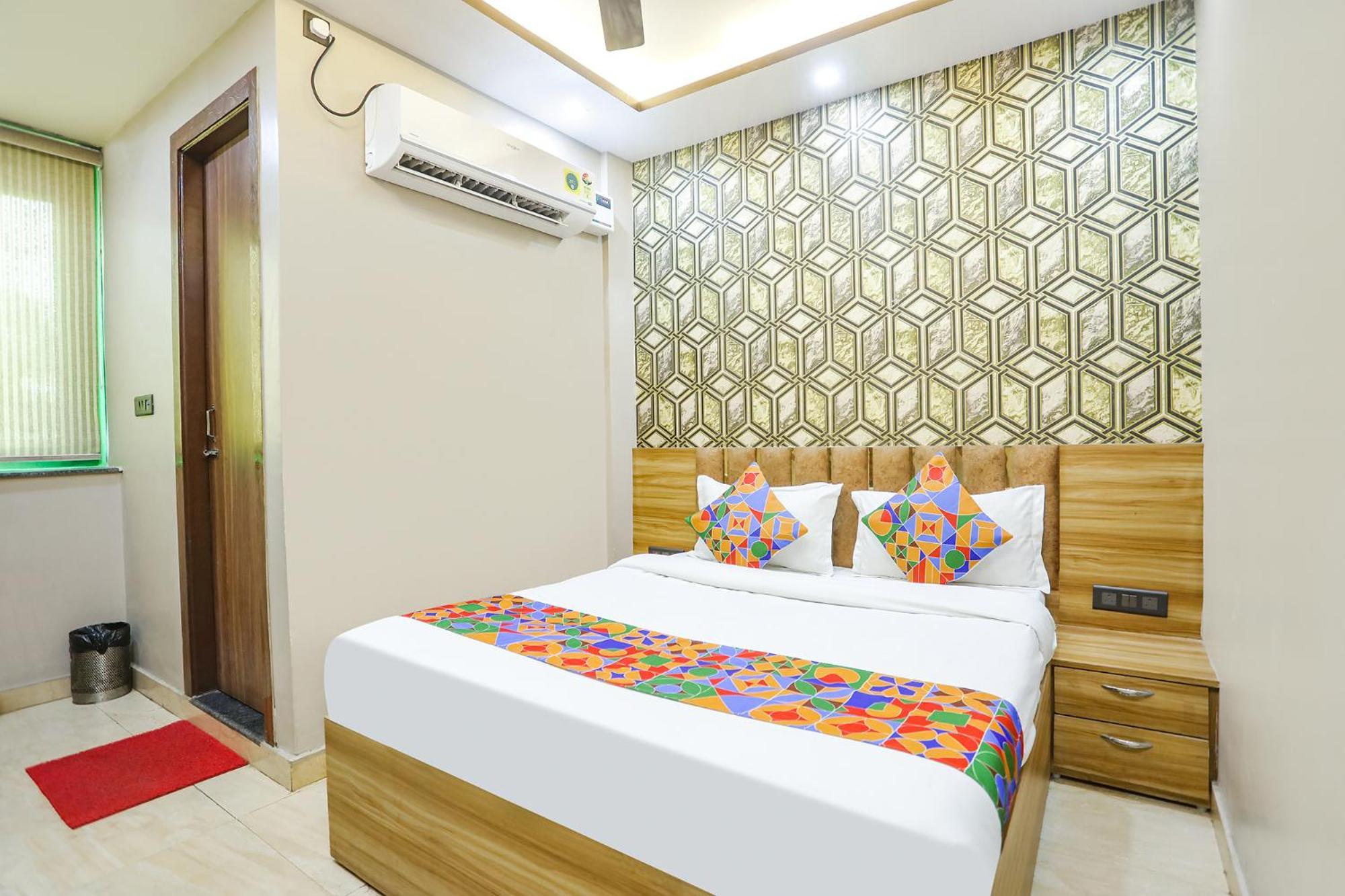 Fabhotel The Palacio カーンプル エクステリア 写真
