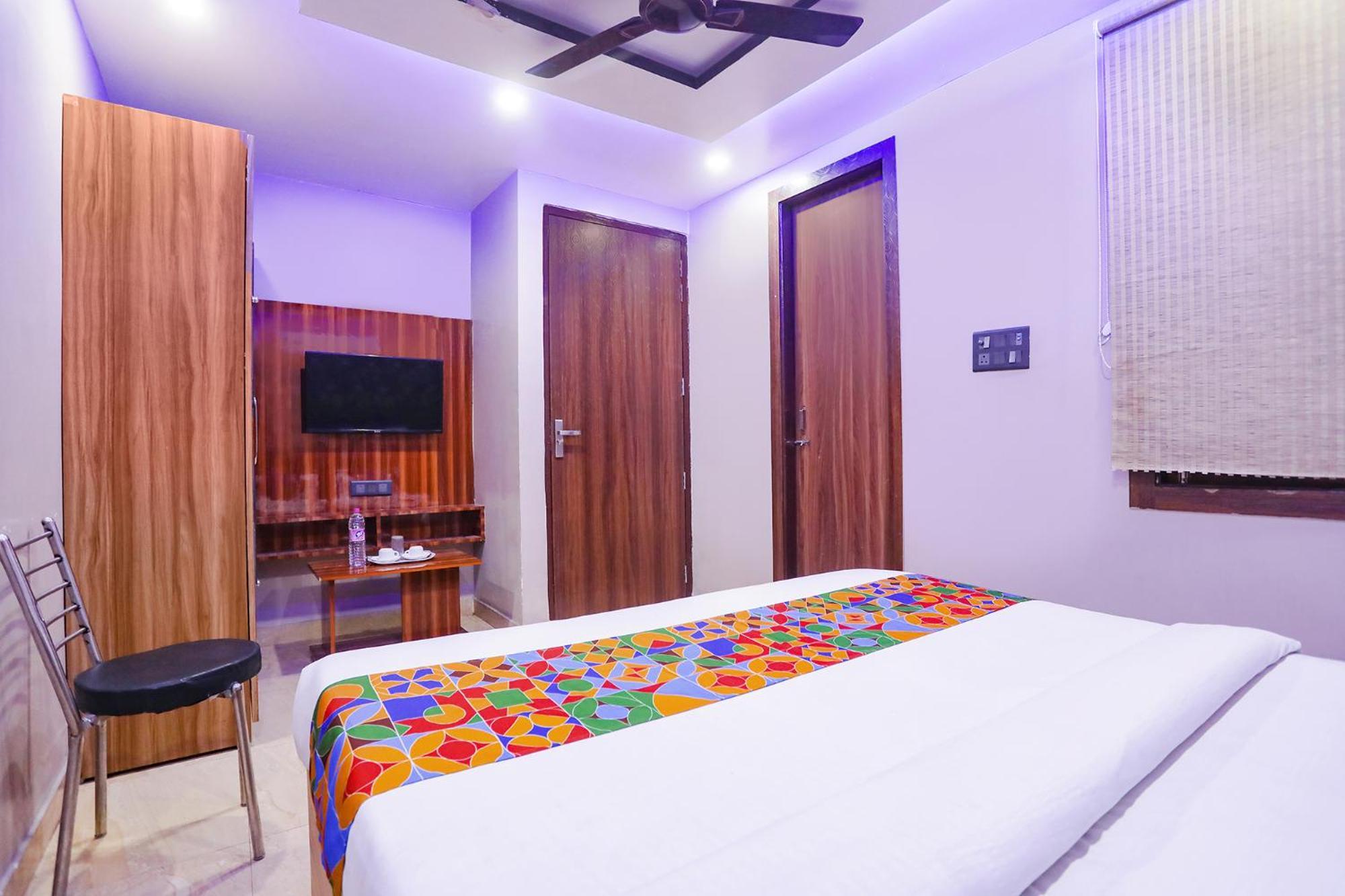 Fabhotel The Palacio カーンプル エクステリア 写真