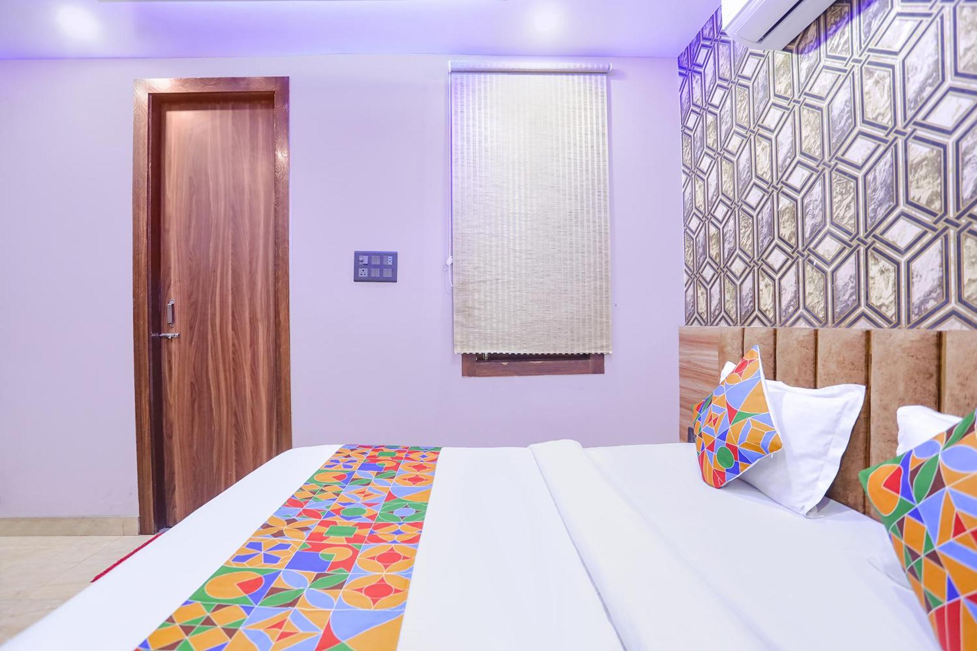 Fabhotel The Palacio カーンプル エクステリア 写真
